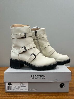 Kenneth Cole Reaction Women Tate Biker Jewel Lug Sole Boot Size 6